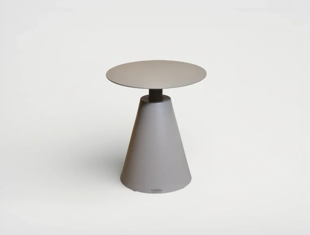 שולחן צד מעוגל ומעוצב בגוון שמפניה דגם COFFEE TABLE גארדיני Gardini - עיצוב מודרני עמיד