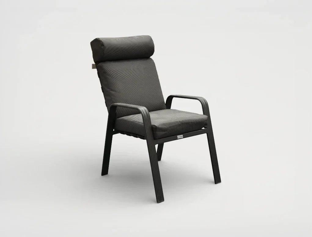 כסא אלומיניום מרופד אפור דגם פיין FINE CHAIR גארדיני Gardini - עיצוב מודרני עם משענת ראש